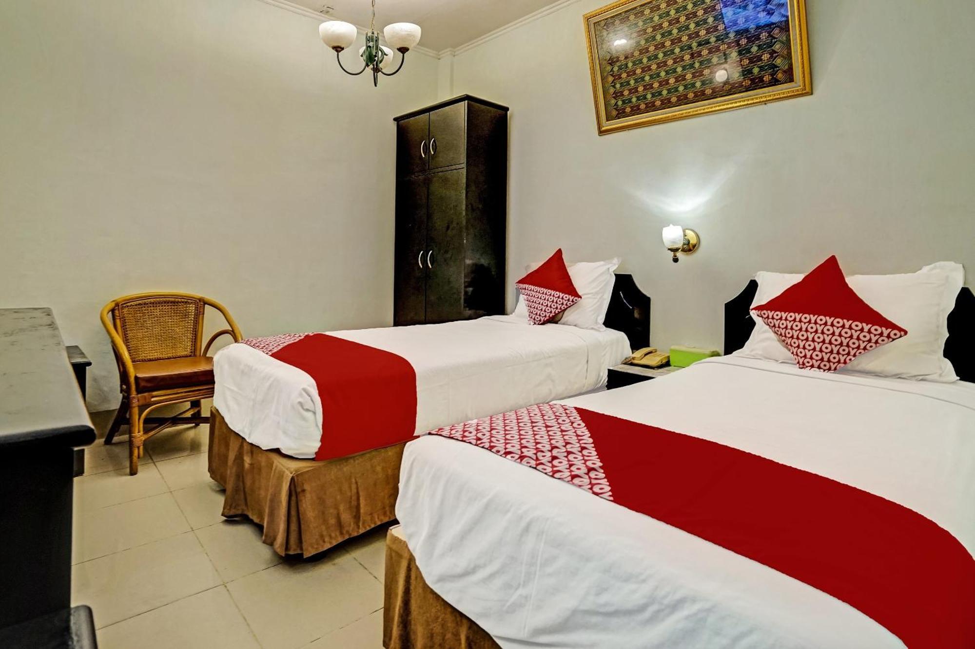 Super Oyo 91805 Hotel Wisma Bari Палембанг Екстериор снимка